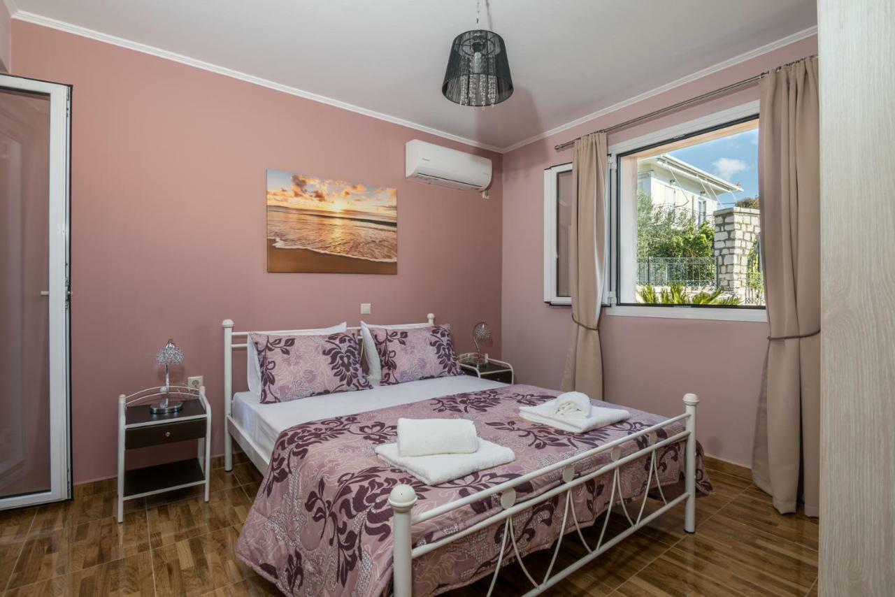 Sofia'S Apartments Razáta Dış mekan fotoğraf